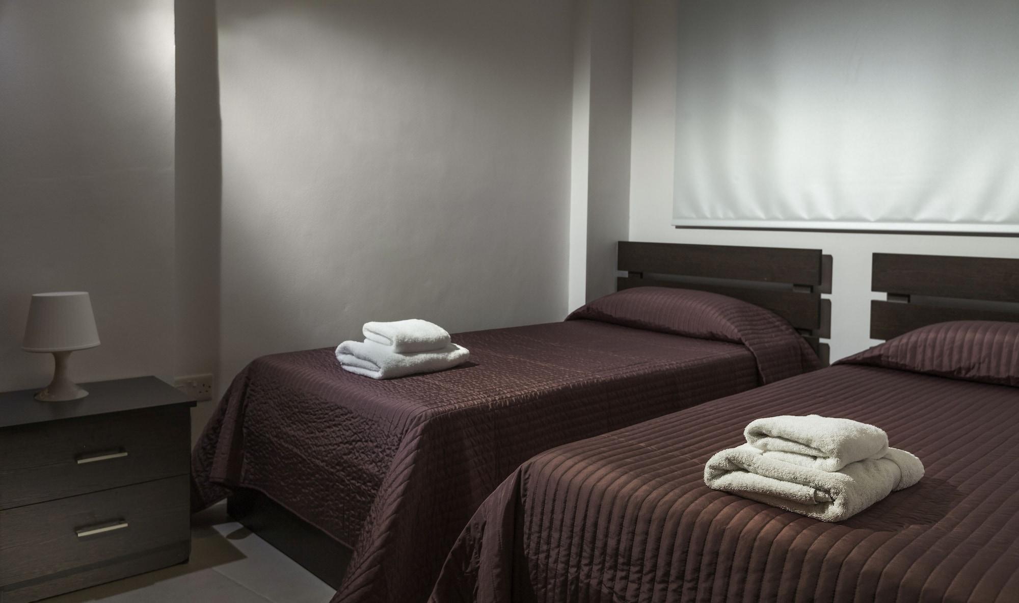 Qcc Residence Ларнака Екстериор снимка