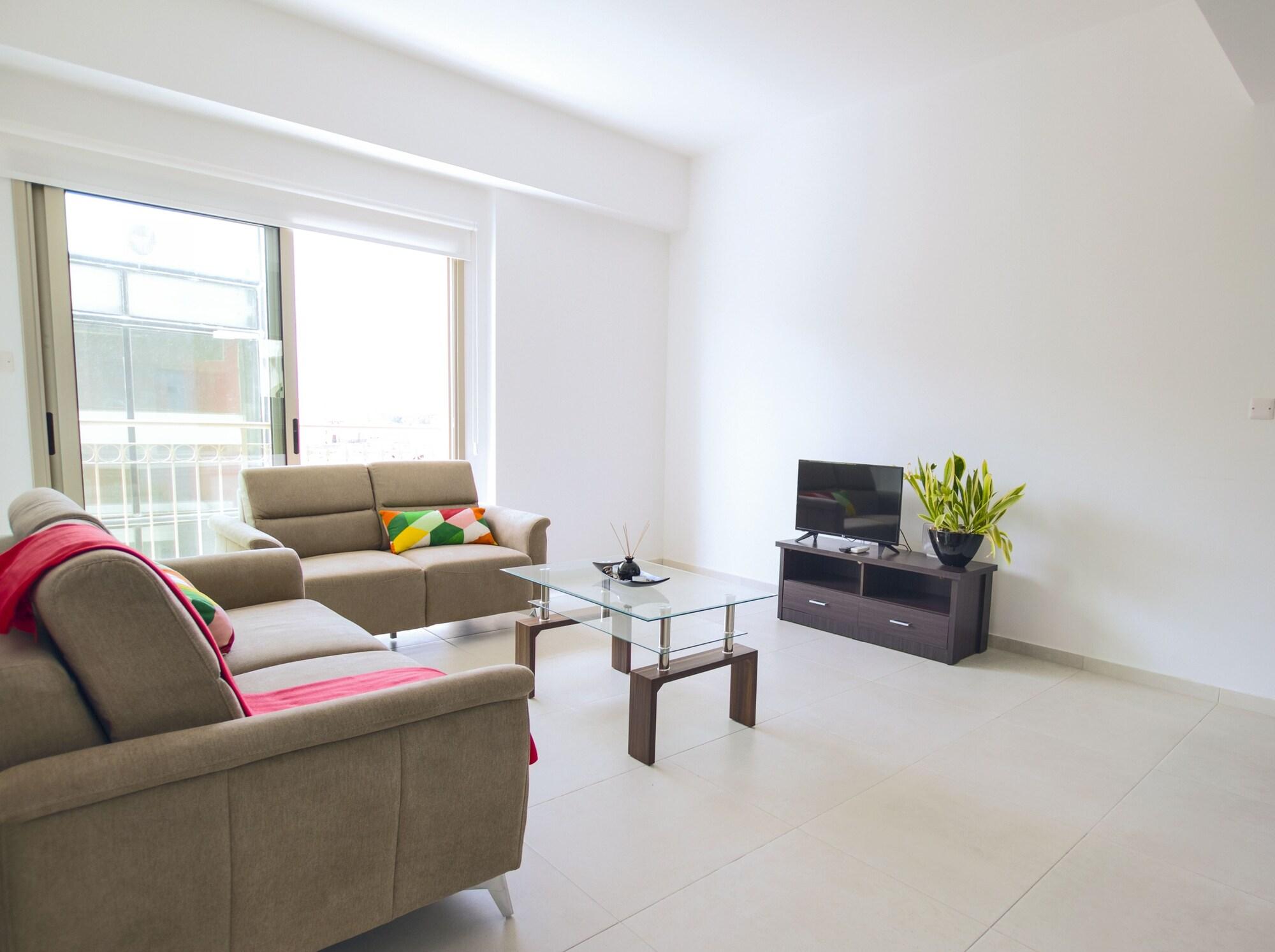 Qcc Residence Ларнака Екстериор снимка
