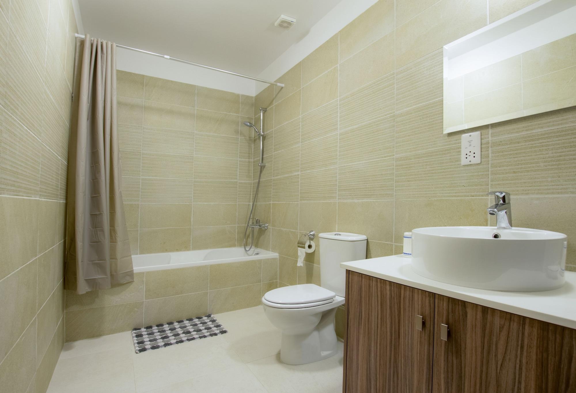 Qcc Residence Ларнака Екстериор снимка