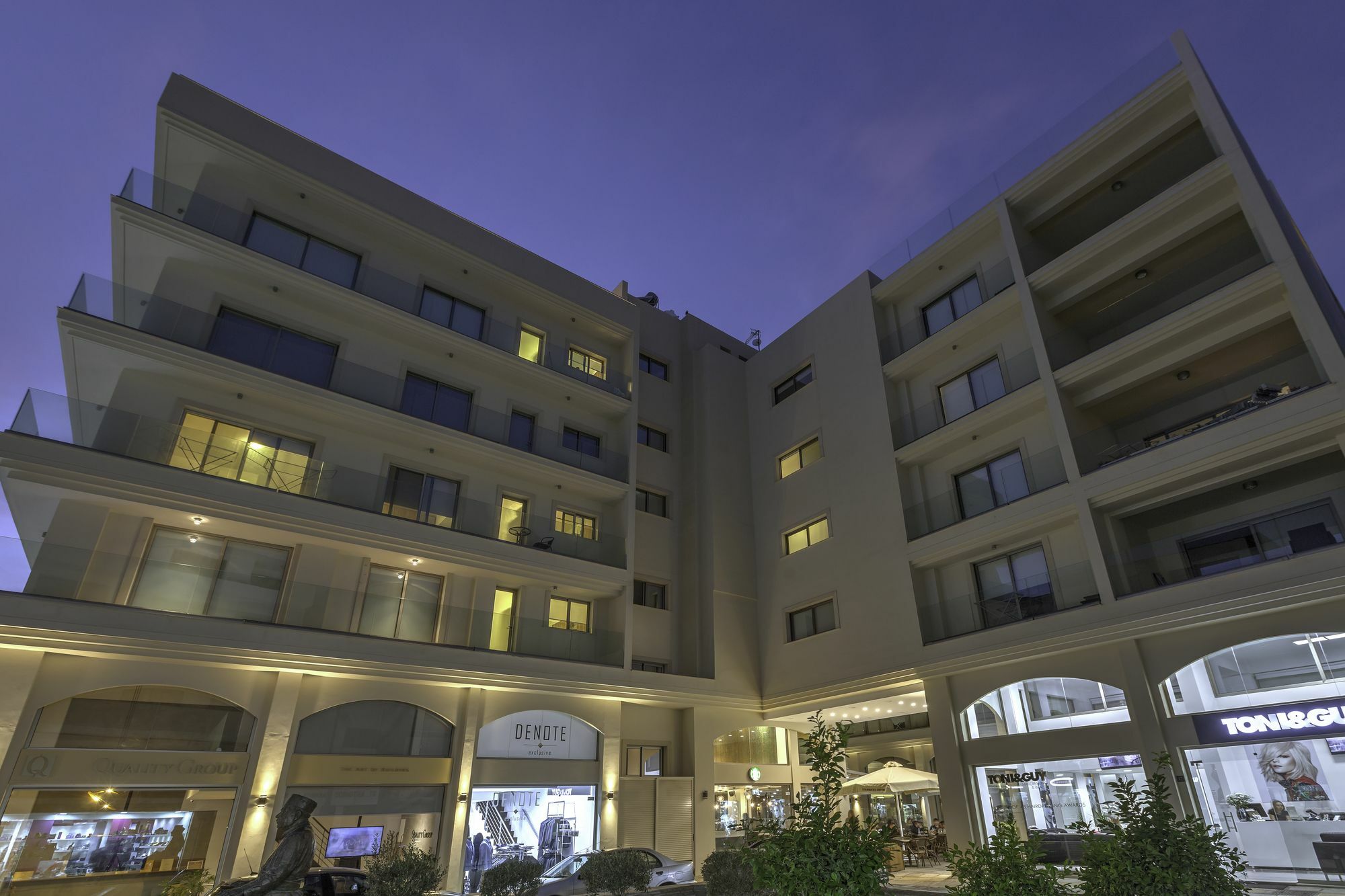 Qcc Residence Ларнака Екстериор снимка